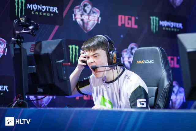 汤普森在一 汤普森在一